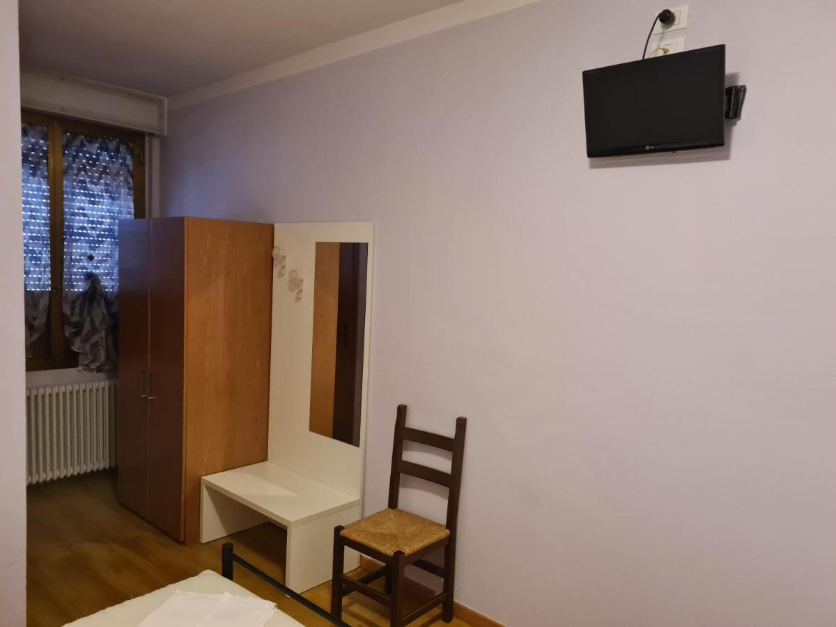 Hotel New Napoleonico à Bondeno Extérieur photo